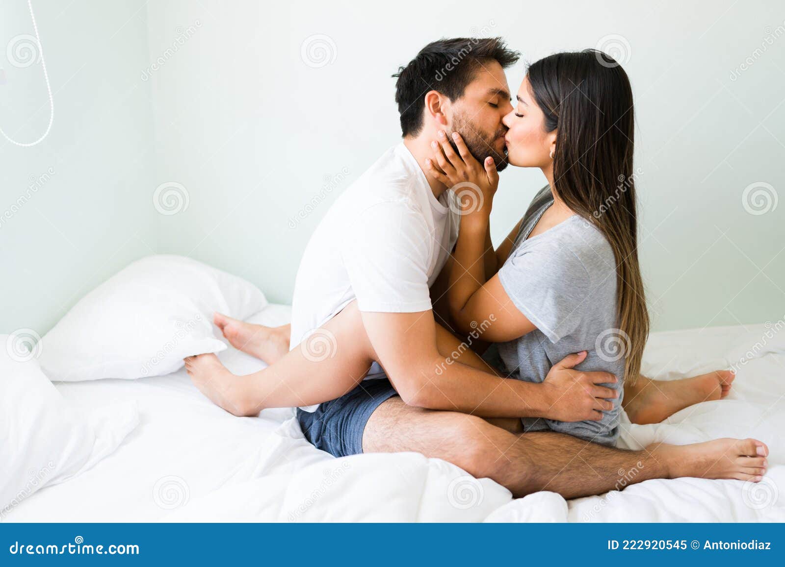 ashley dawn weaver share cute couple cuddling and kissing photos