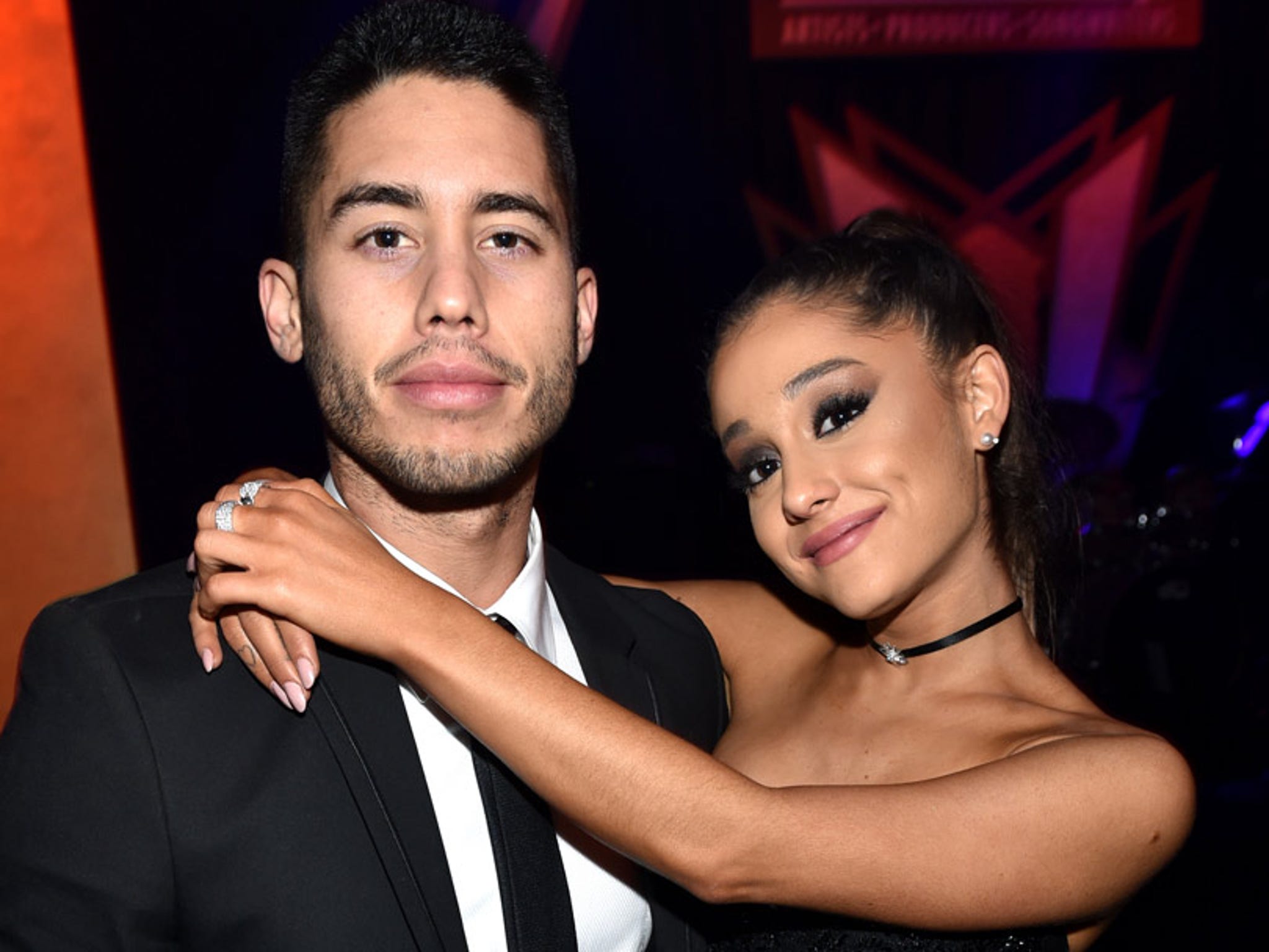 anup mote recommends ariana grande ass nude pic