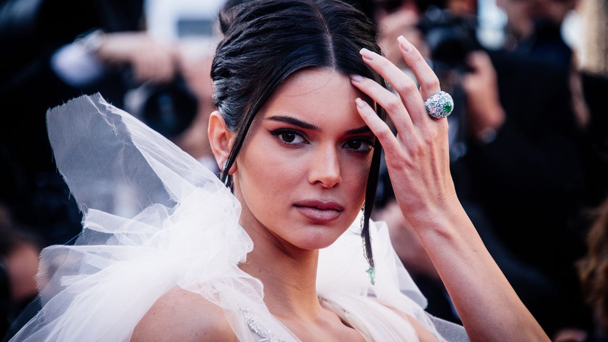 argie rubio share kendall jenner nude beach pics photos