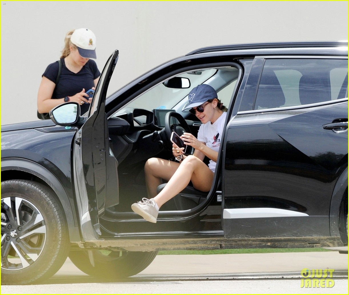 april shapley share emma watson getting out of car photos
