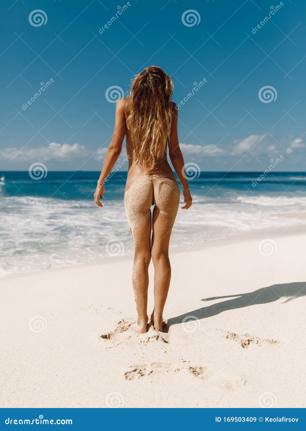 candace lattimore share naked women walking on beach photos