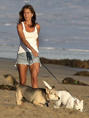Jennifer Aniston Beach Walk sachsenladies chemnitz