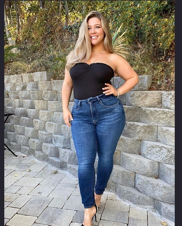 astrid ap recommends Thick N Curvy Women