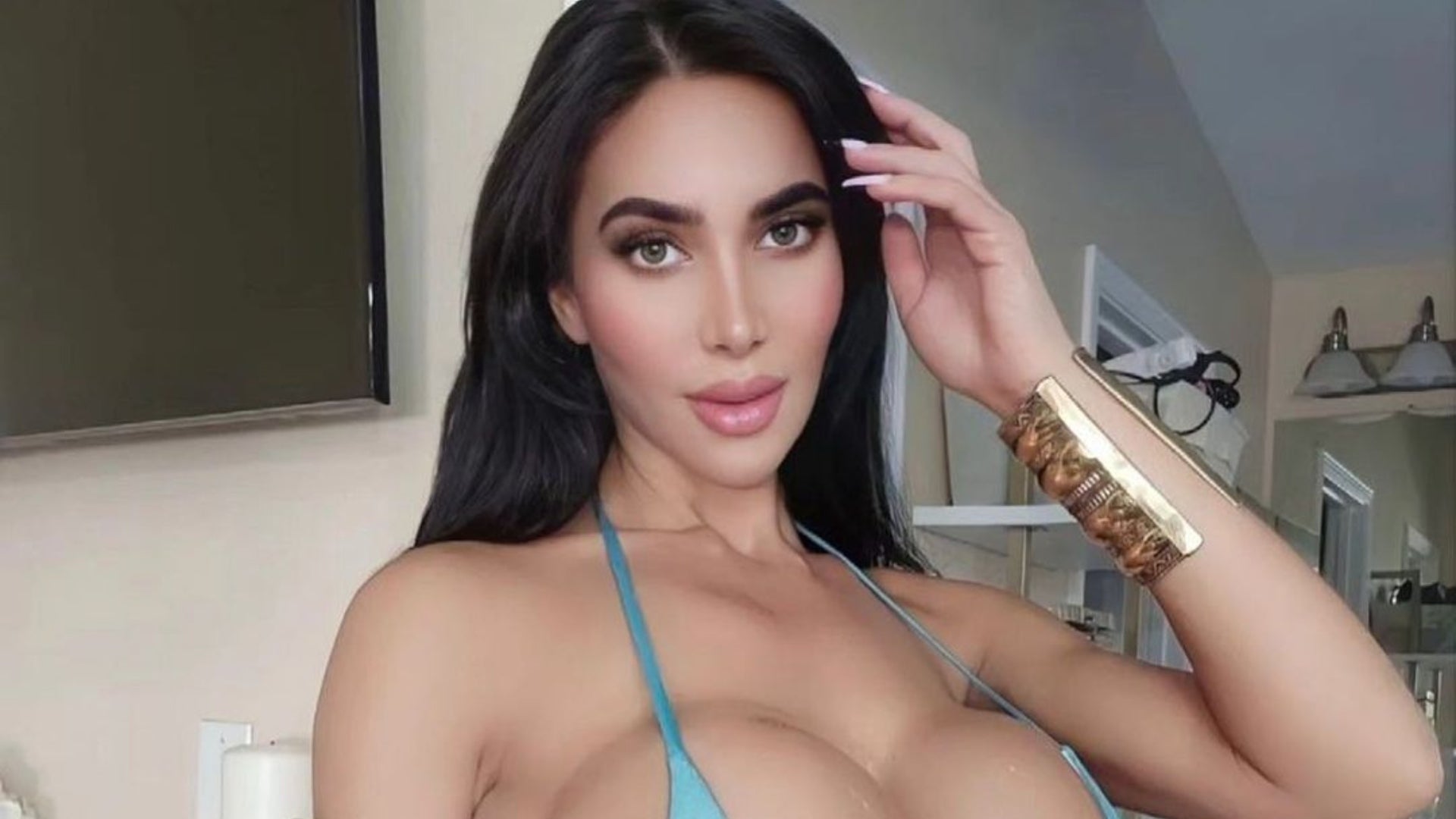 beatrice ortiz recommends kim kardashian pornstar look alike pic