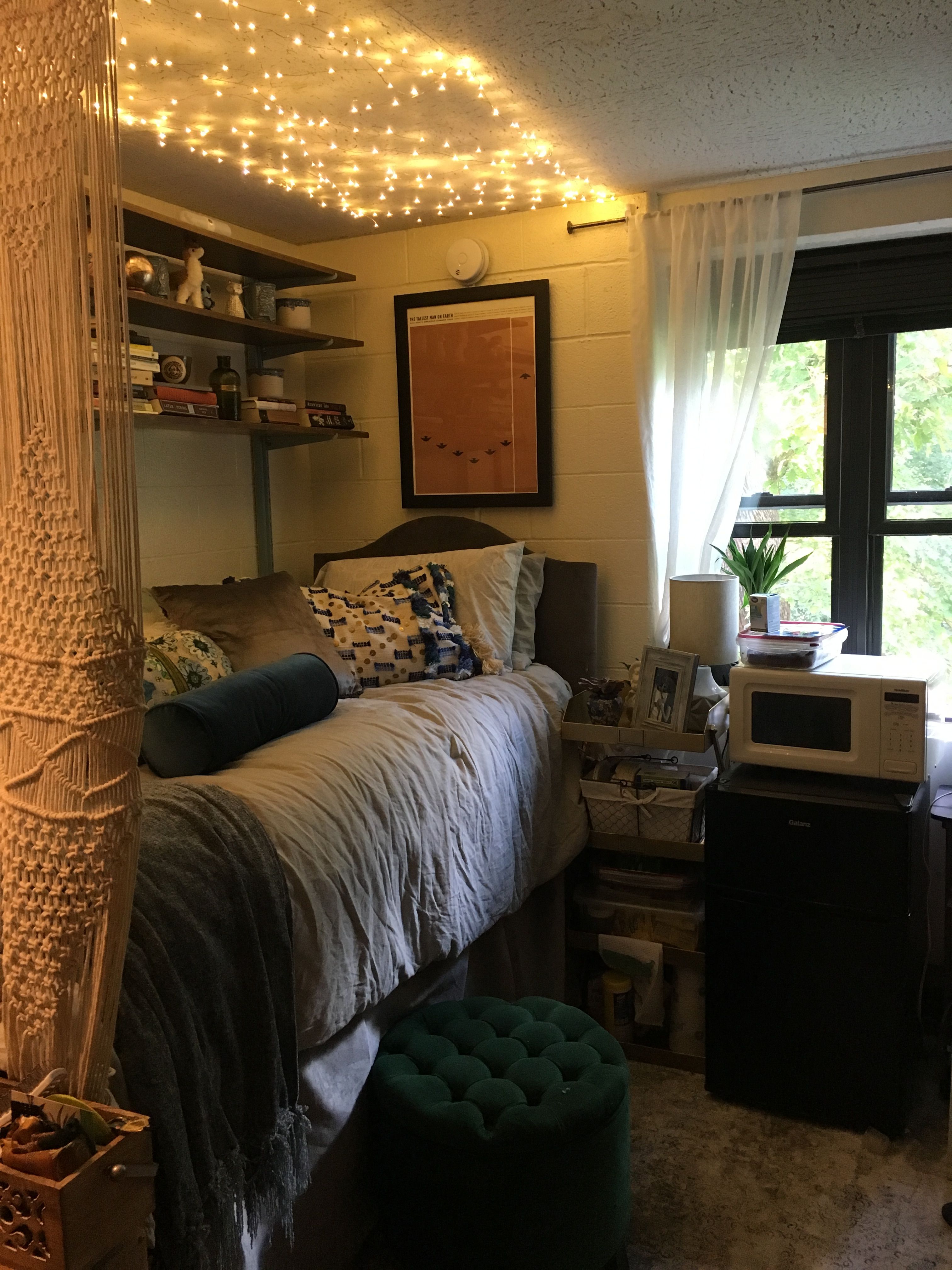 carrie faucett recommends tumblr dorm room girls pic