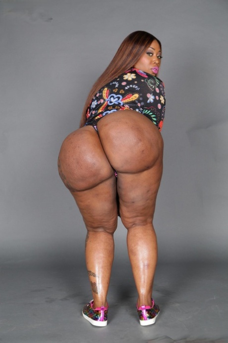 fat black lady nude