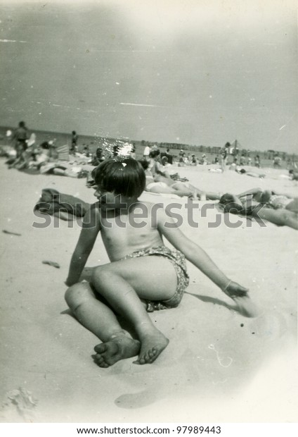 bridget masuku recommends Vintage Family Nudist Pics