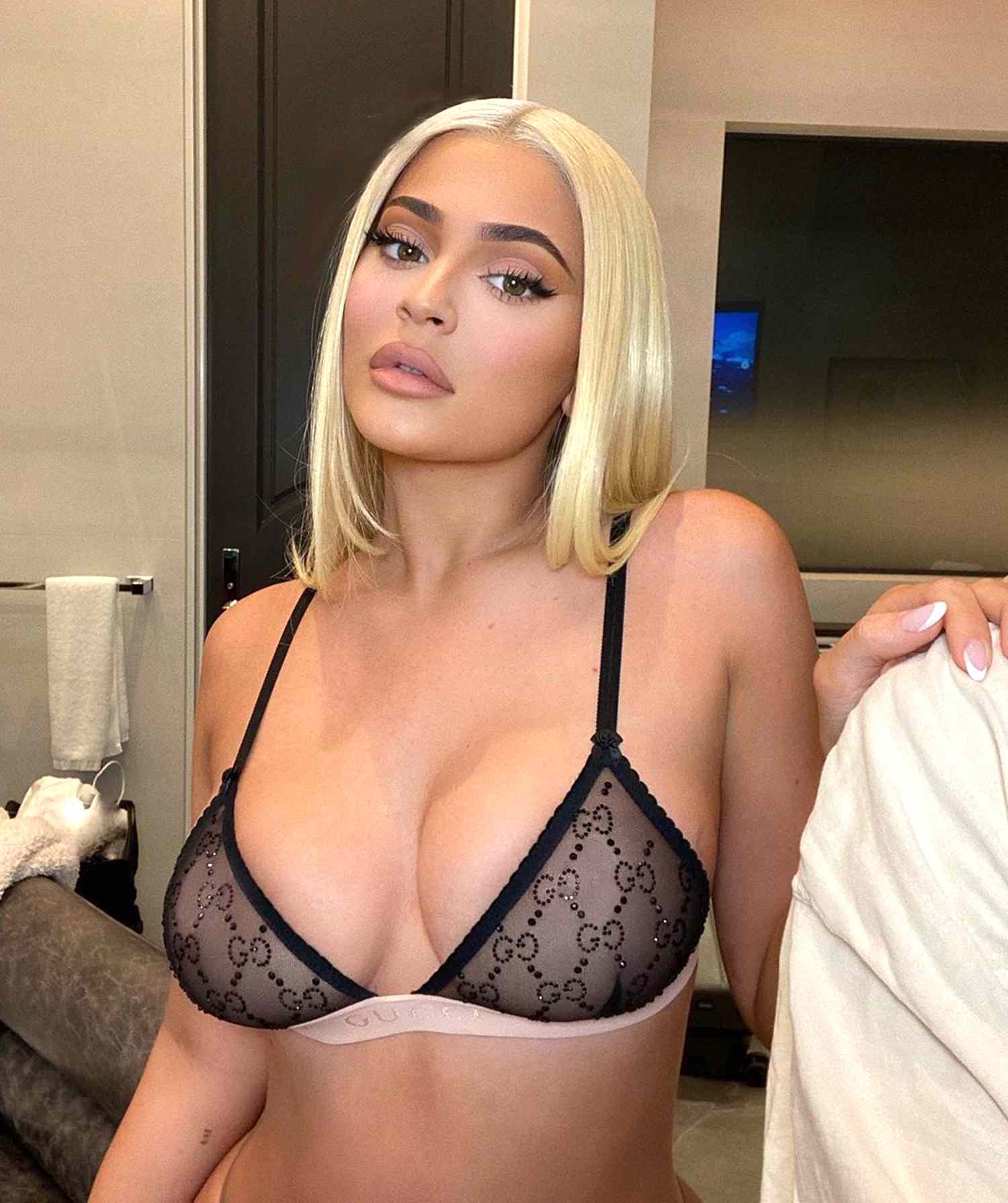 bo salisbury recommends blonde in lingerie pic