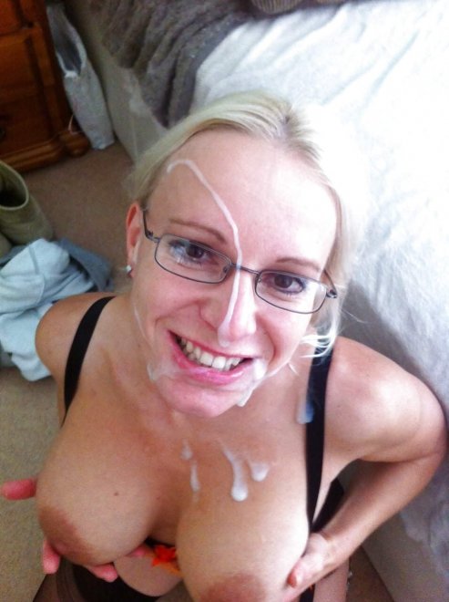 Best of Cum on mommy face