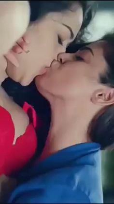 Best of Girl kissing girl videos