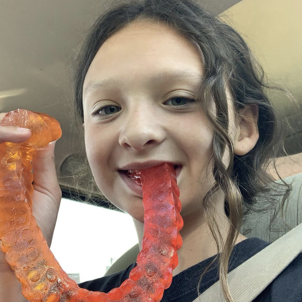 2 foot long gummy worm