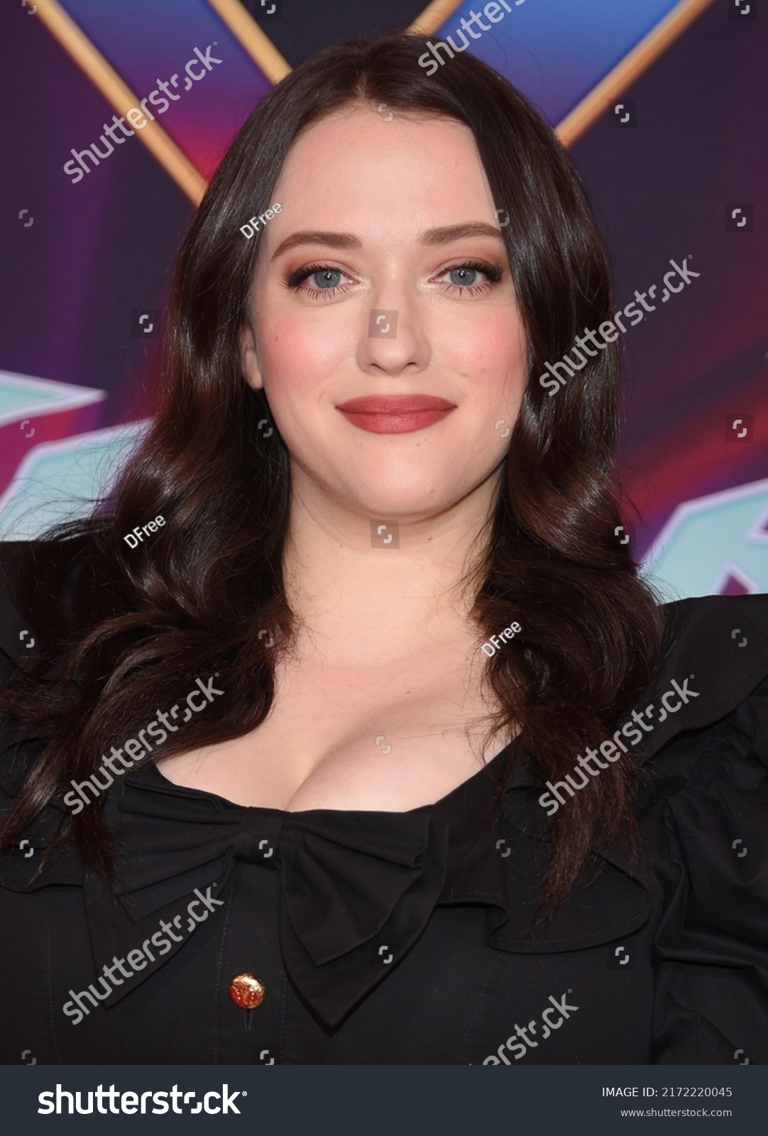 anita macgregor recommends kat dennings mr skin pic