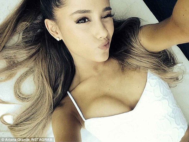 christopher tim recommends naked images of ariana grande pic