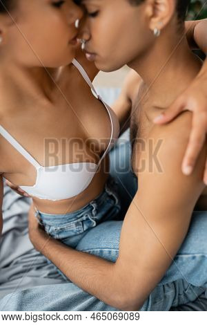 ali akal share boy kiss girl breast photos