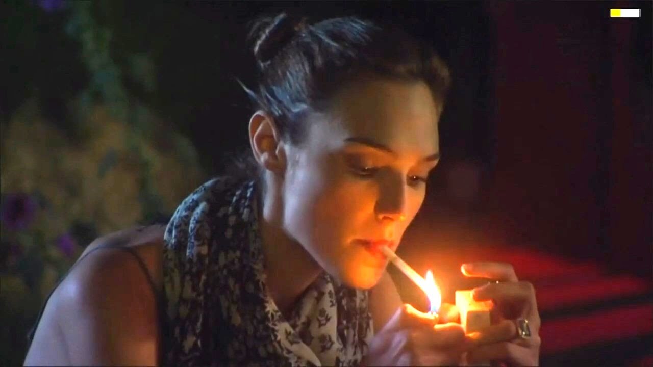 amy criswell recommends gal gadot smoking pic