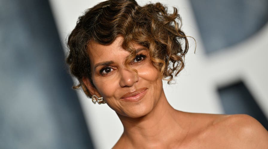 adam turnbull recommends halle berry leaked pics pic