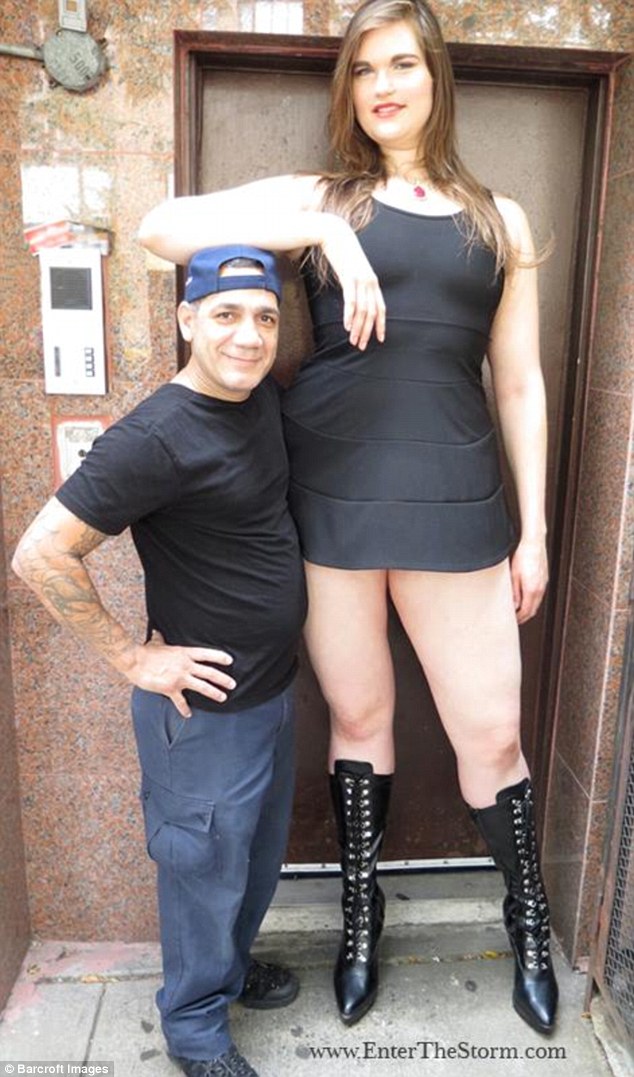 alexis markham share fetish for tall women photos