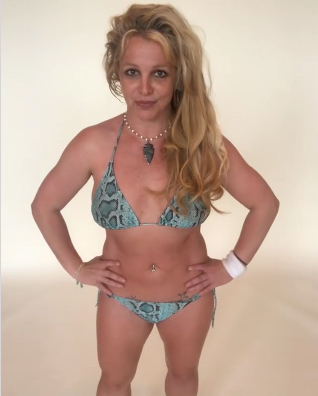 britney roach recommends Britney Spears In Thong