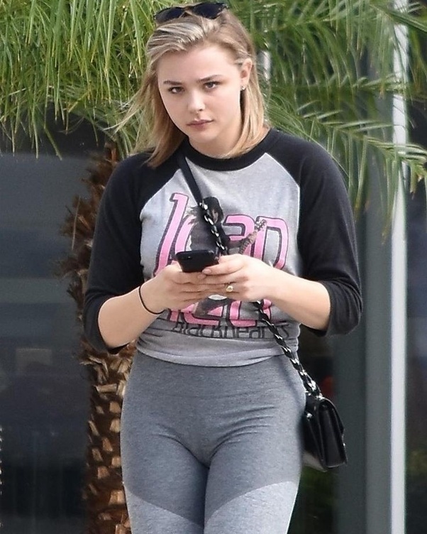 chloe grace moretz buthole