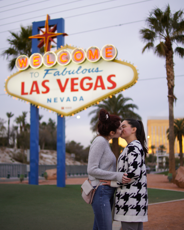 Las Vegas Lesbian Clubs one gangbang