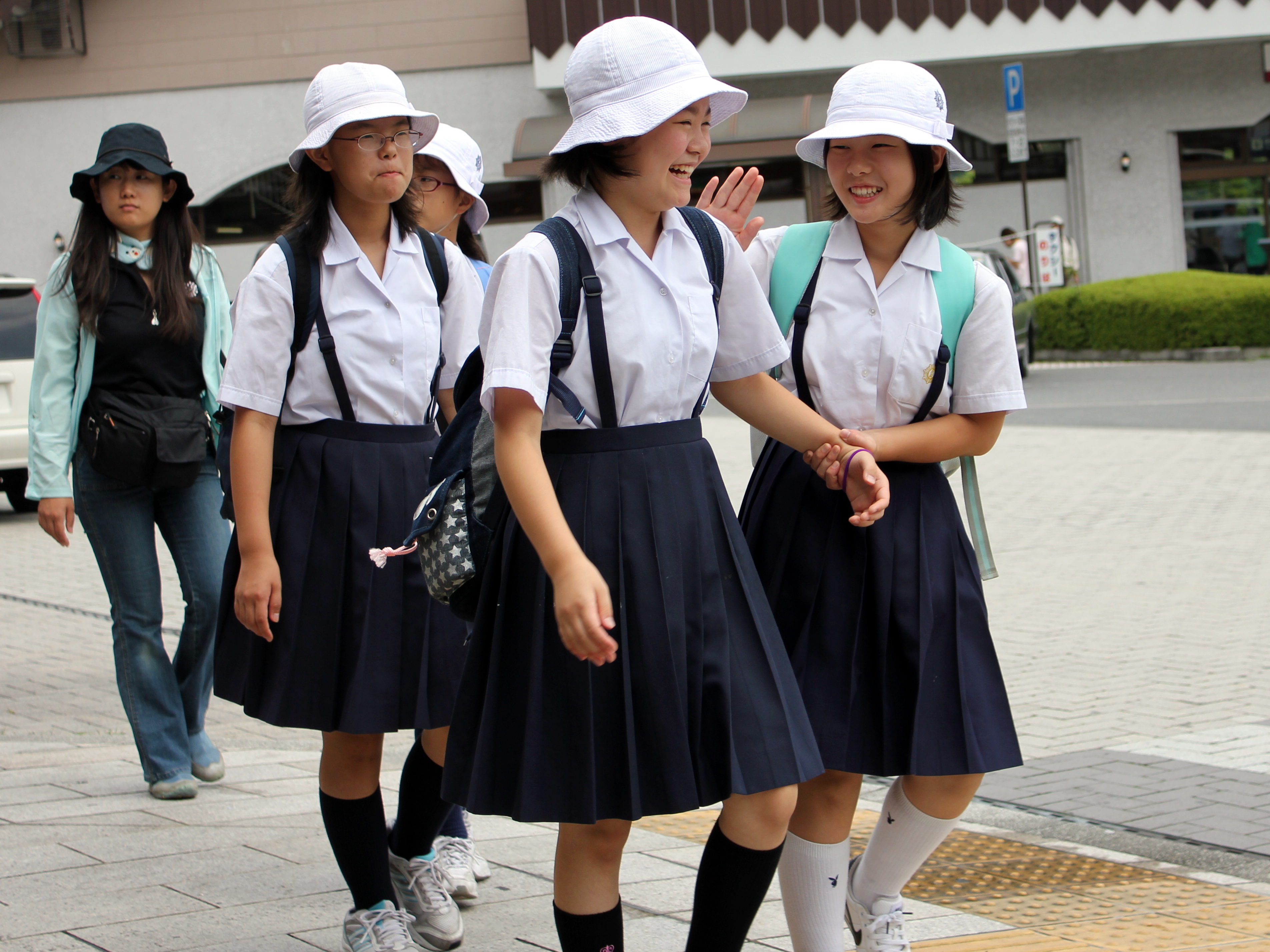 anne ponce recommends Japanese School Girls Photo