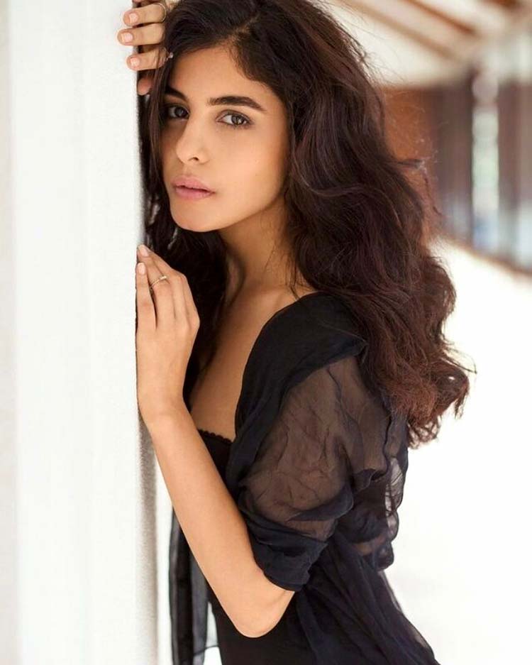 danielle baumgart recommends Isha Talwar Hot