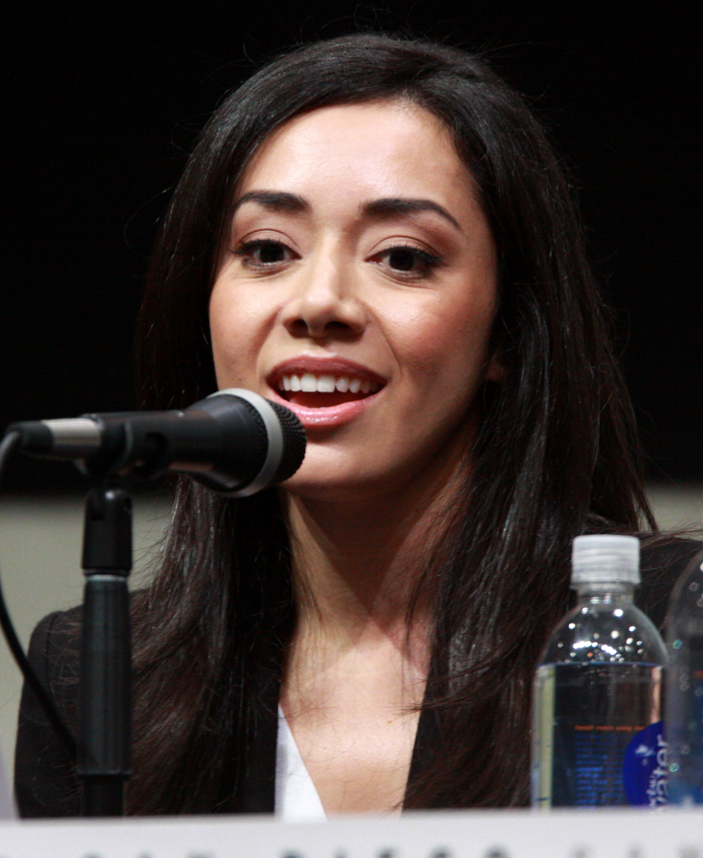 claire chessell recommends aimee garcia nudography pic