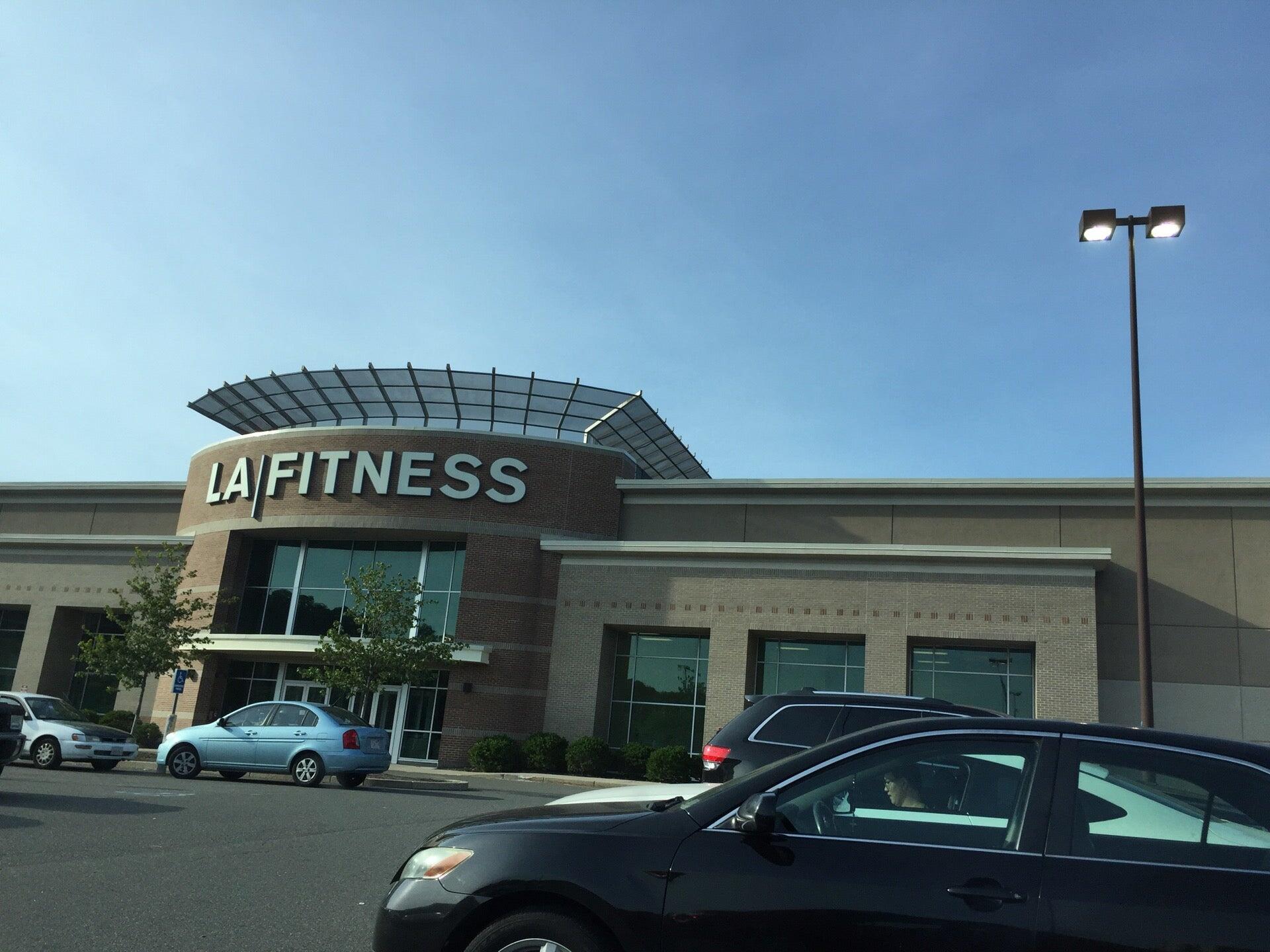 aungkyaw oo recommends La Fitness In Saugus
