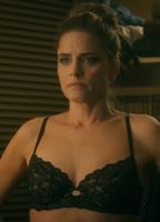 anthony mckinzie recommends Amanda Peet Boobs