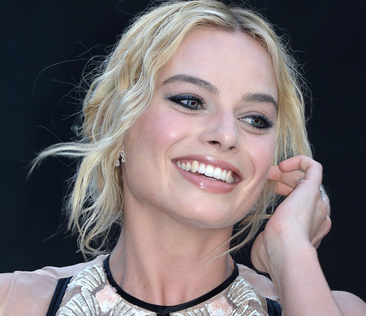 alex hons recommends margot robbie hottest pics pic