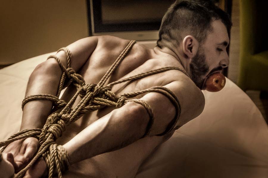 men in rope bondage