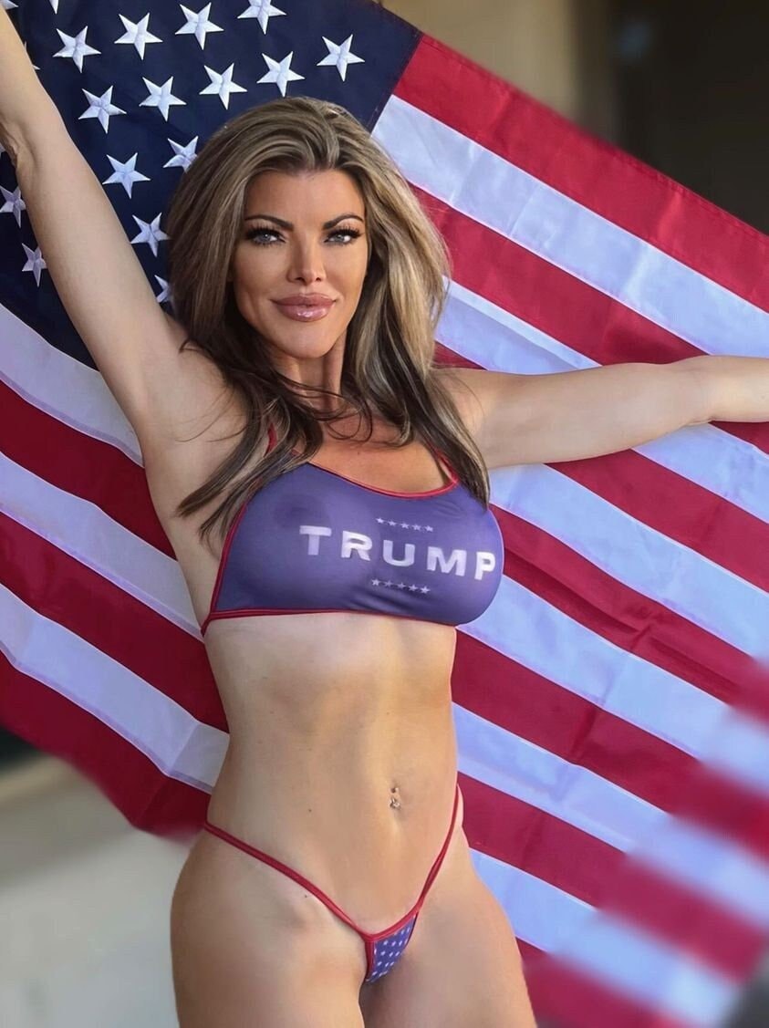 carolyn crumpler recommends Trump Bikini Girls