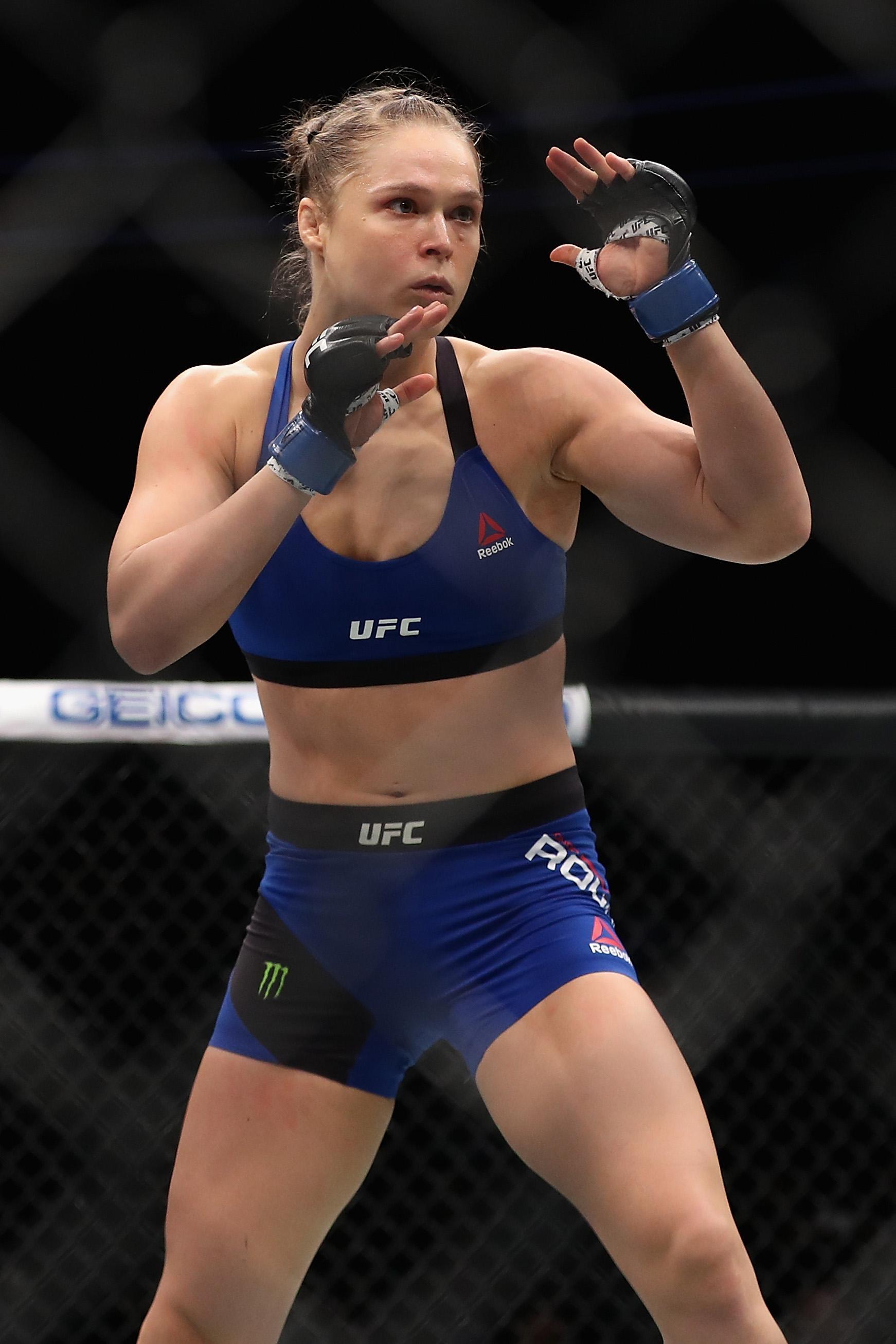dave schnake recommends ronda rousey nipple slip video pic