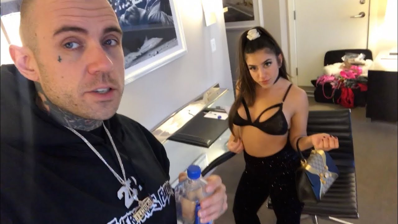 becki crews recommends Adam No Jumper Porn