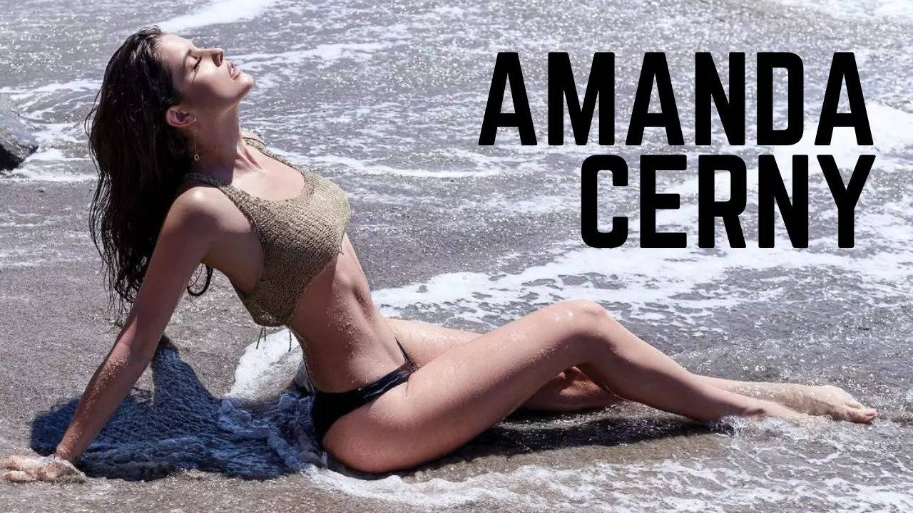 derek mcclanahan recommends Amanda Cerny Hot Videos