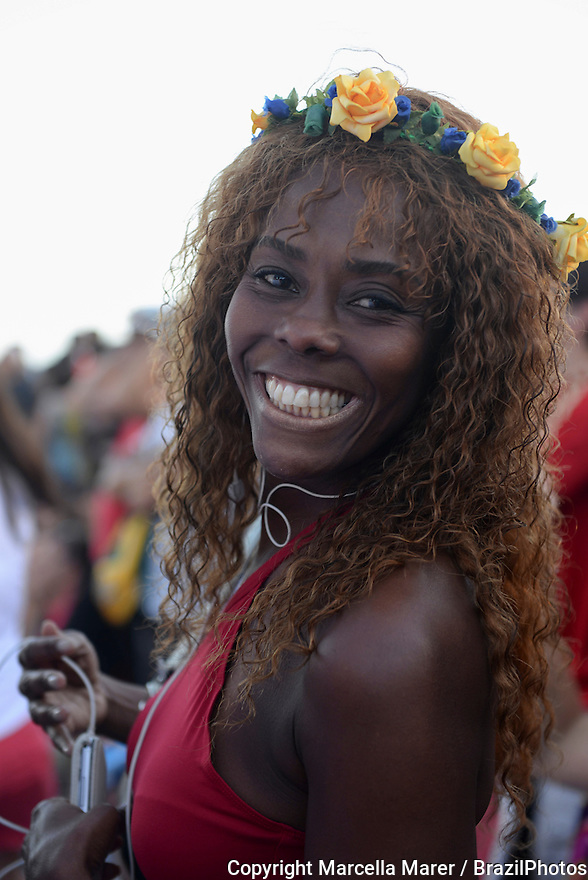 desmond carson add photo beautiful black brazilian women