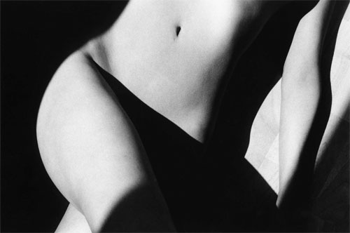 alyssa ngo recommends Black & White Nude Photos