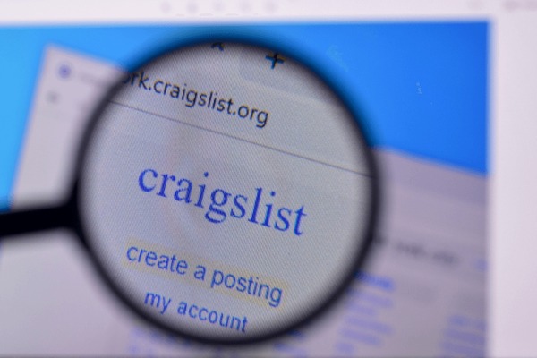 Buscar Mujeres En Craigslist woman alive