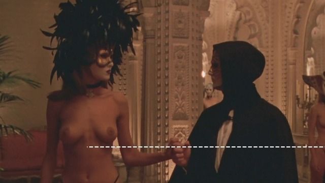 dil rathore share hotel chevalier nude scene photos