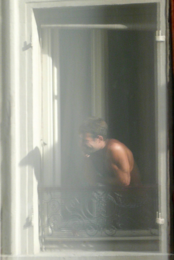ana ovalles add photo neighbor naked in window