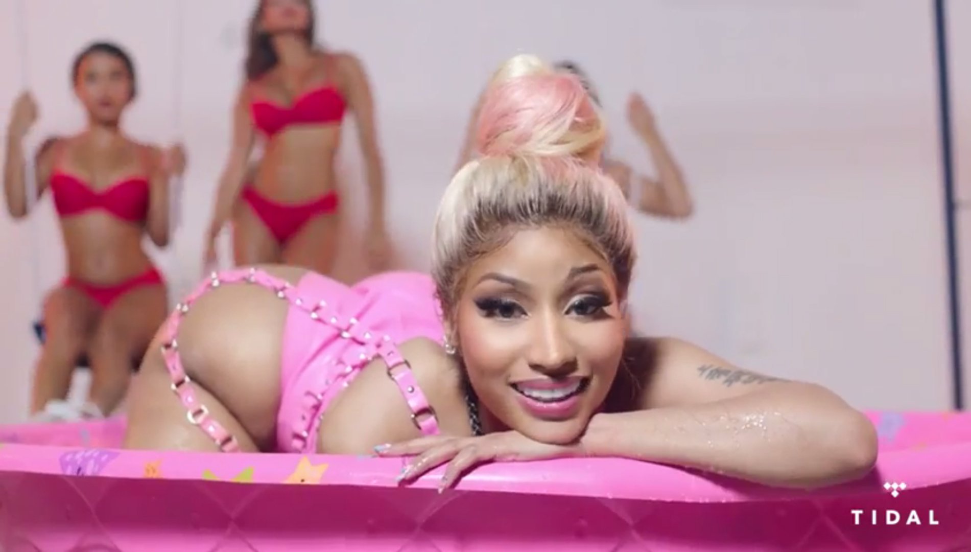 craig simi recommends nicki minaj best twerk pic