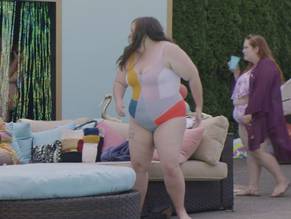 aidy bryant naked