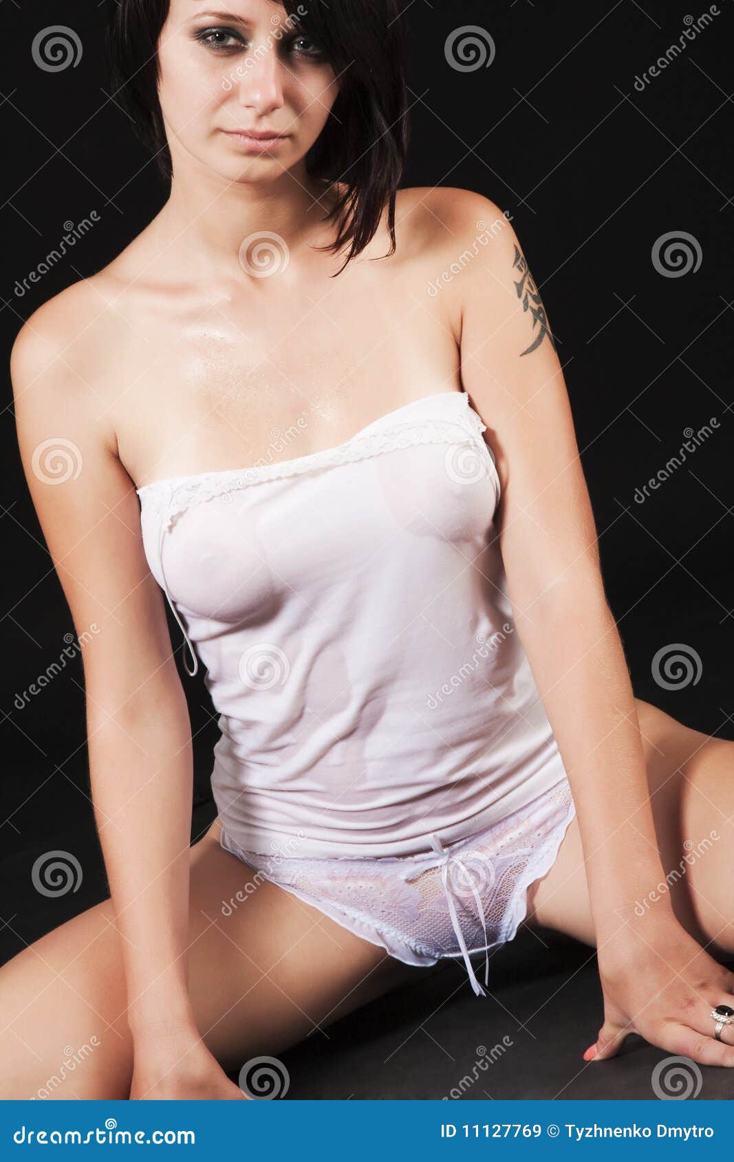 amy hall armstrong recommends wet tee shirt girls pic