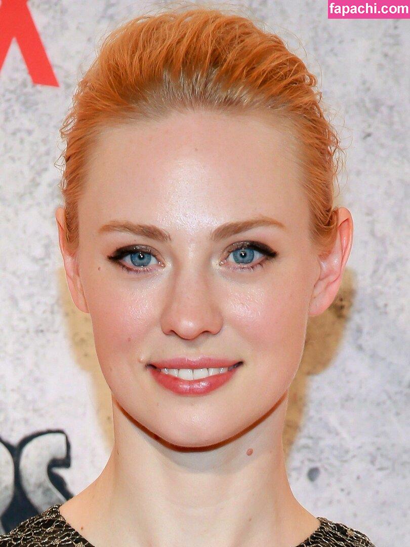 christine joy simbulan share deborah ann woll leak photos