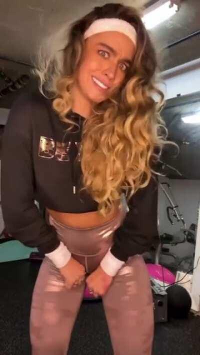 beth blaker recommends sommer ray vagina pic