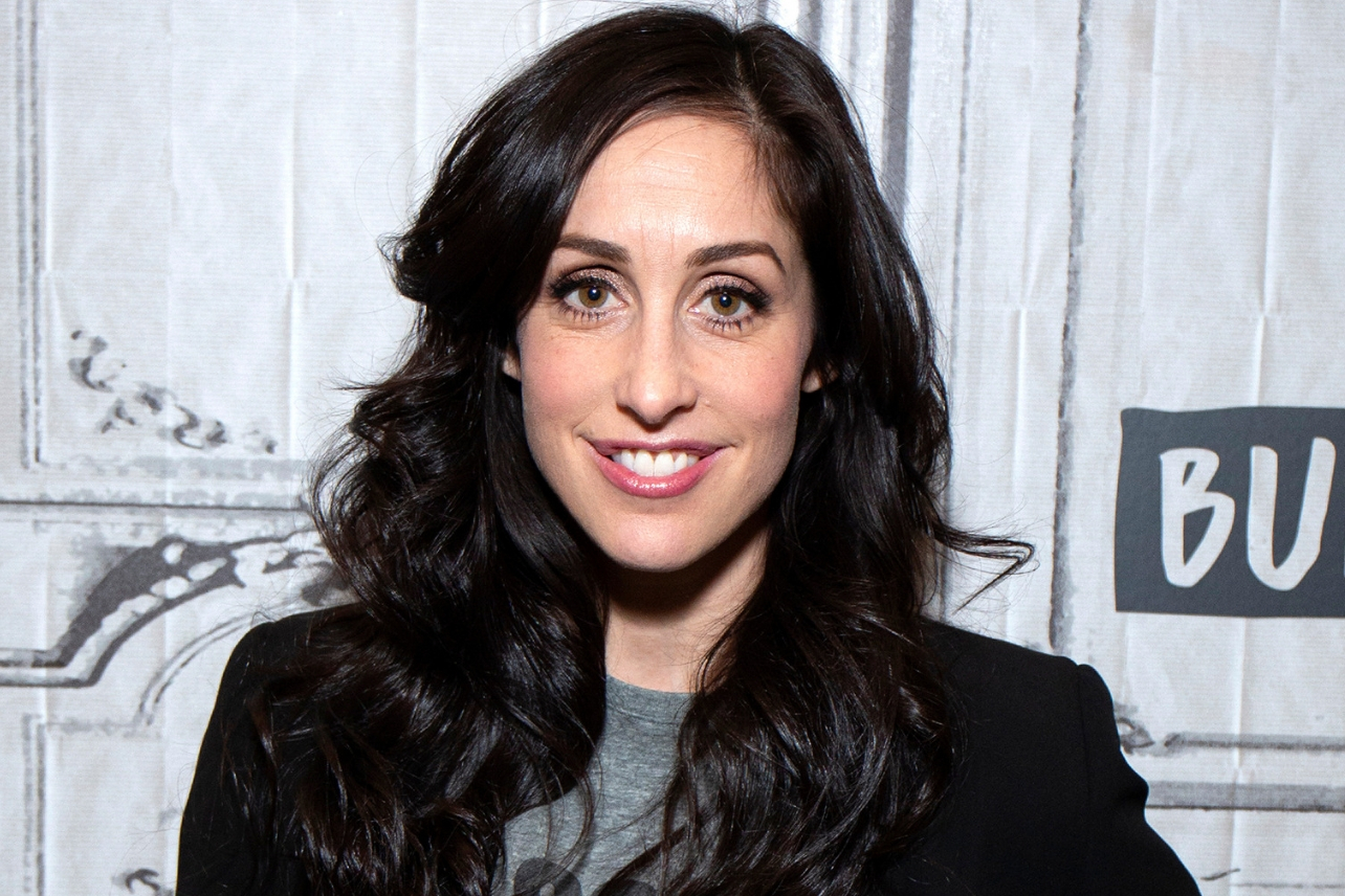 blake timmons recommends Catherine Reitman Lips