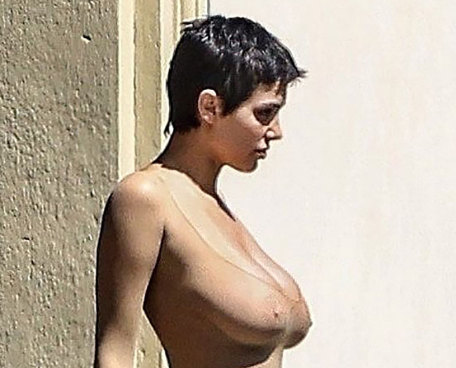 demetrick brown recommends Celebrity Breast Nude