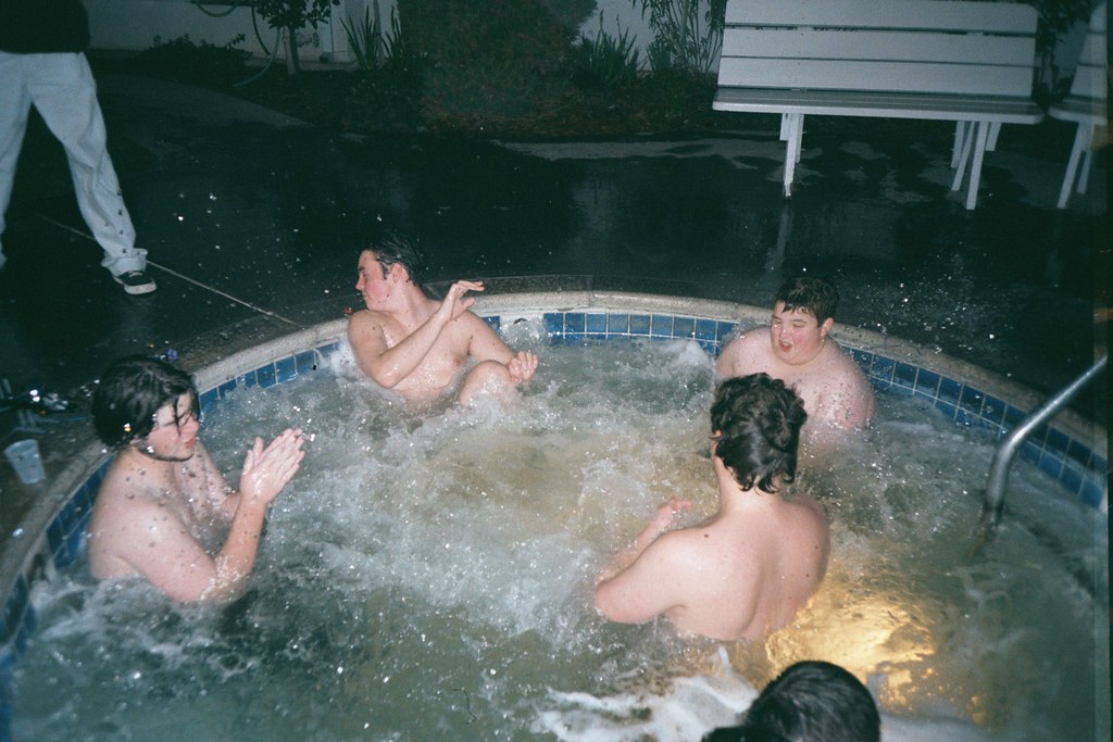Hot Tub High Schools saints row