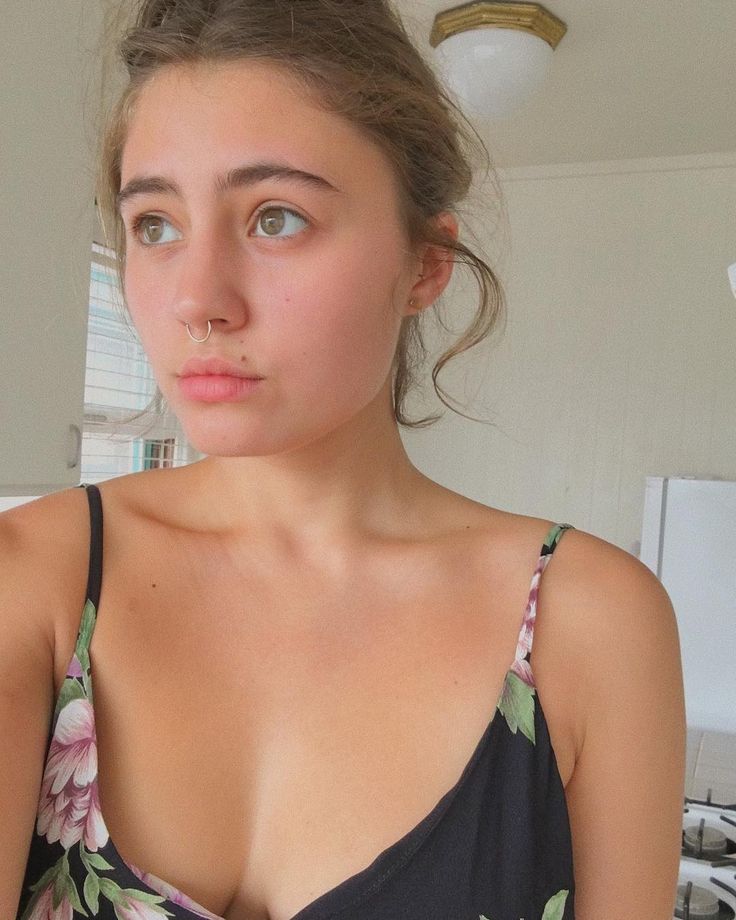 abdulla al faisal recommends Lia Marie Johnson Cleavage