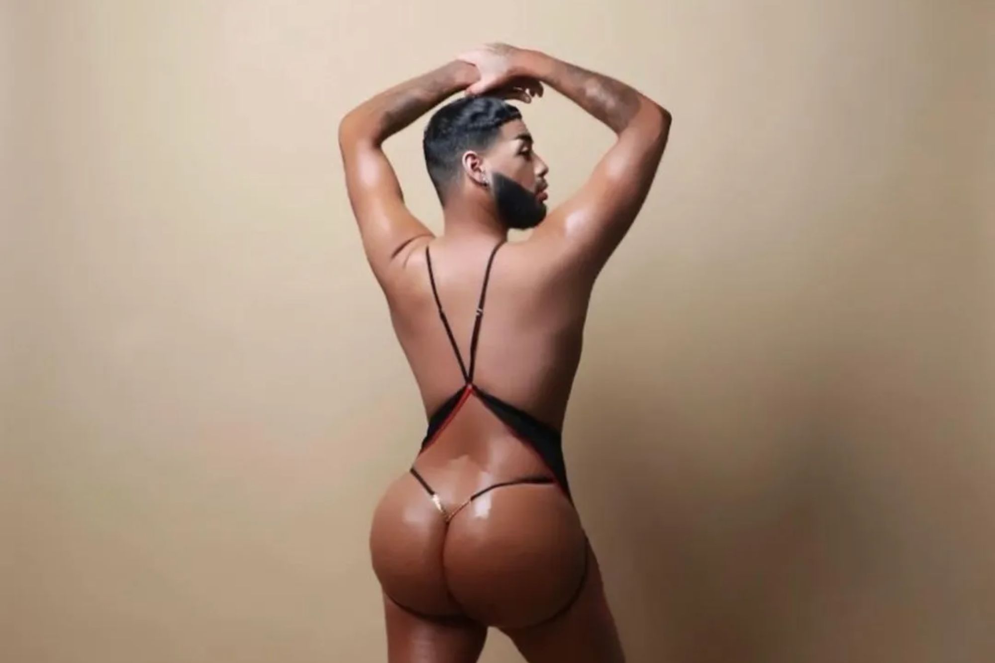 amber lampp share nicki minaj bare ass photos